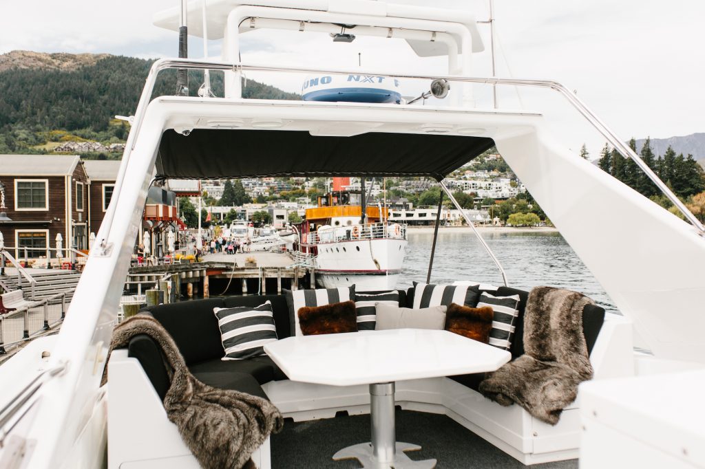 yacht charter queenstown